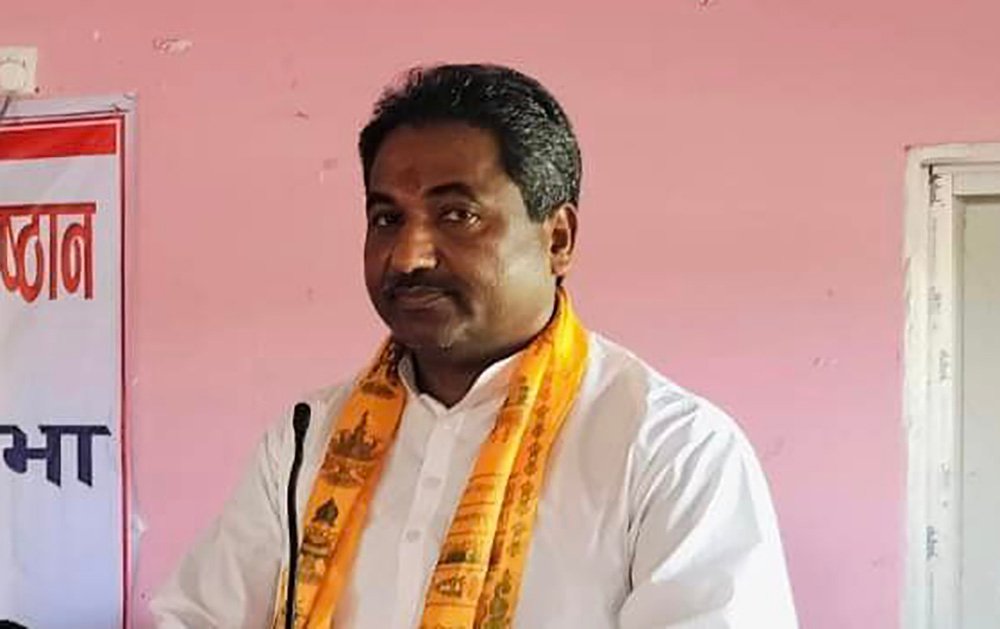 मधेसका सबै विद्यालय बन्द गर्ने प्रभु साहको चेतावनी
