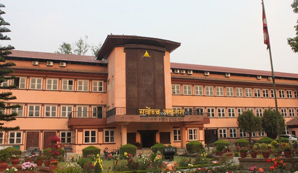 प्रहरीमा ३० वर्षे सेवा अवधि विवाद: सर्वोच्चले दुवै पक्षलाई छलफलका लागि बोलायो