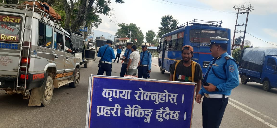 यान्त्रिक अवस्था ठिक नभएका सवारीसाधन चलाउने ४२ चालक कारबाहीमा