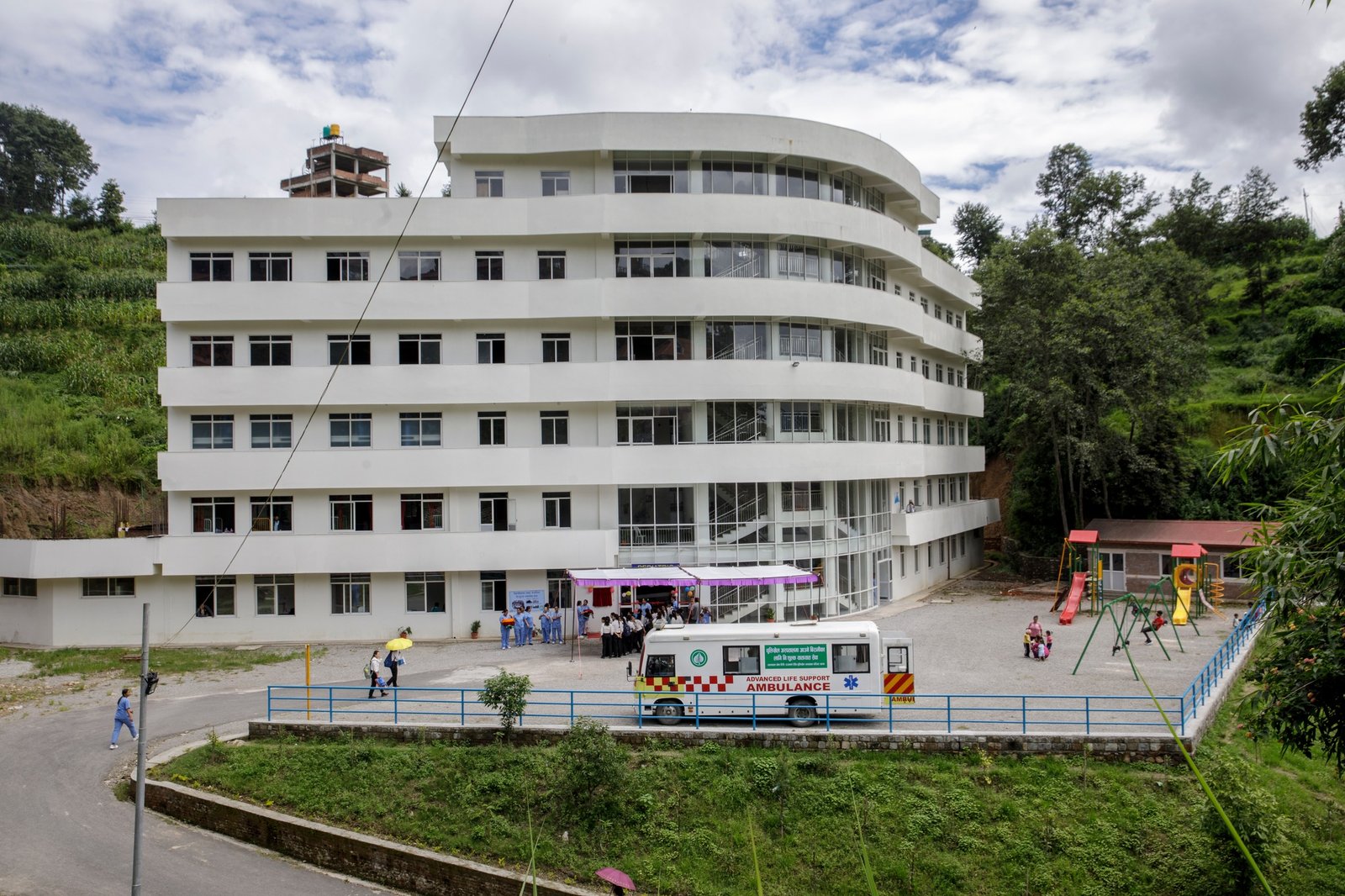 भारत सरकारको सहयोगमा बनेको धुलिखेल अस्पतालको वार्ड भवन उद्घाटन