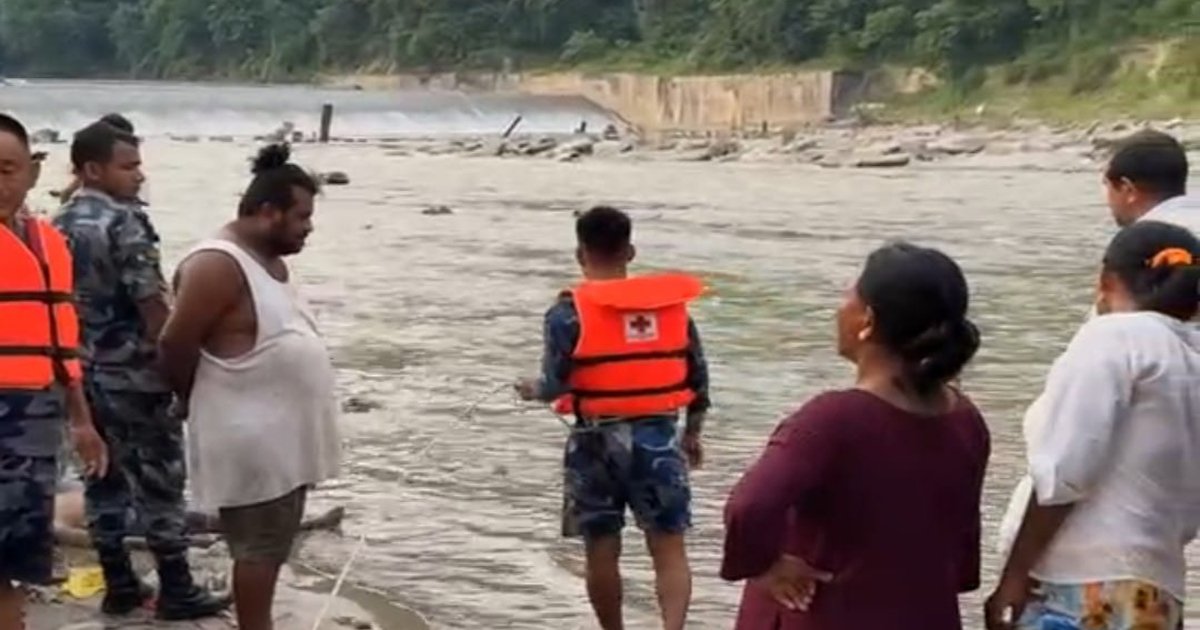 दोमुखामा पौडी खेल्दा बेपत्ता दुईमध्ये एक जनाको शव भेटियो