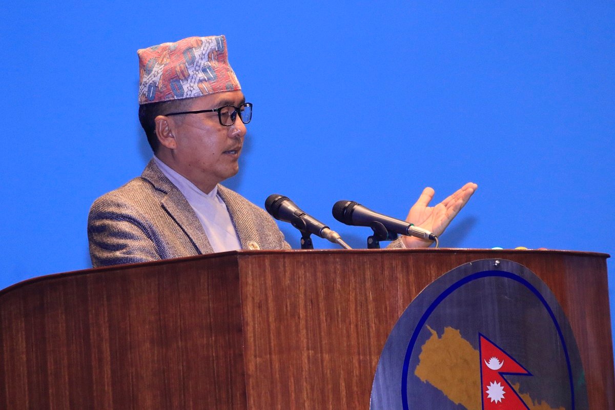 सरकारले एनसेललाई दुहुनो गाईको रुपमा प्रयोग गर्दैछ- लिङदेन