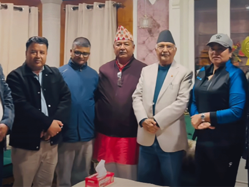 नेकपा एसबाट विद्रोह गरेका झाँक्री, श्रेष्ठ एमाले फर्किने निश्चित,ओलीलाई भेट्न पुगे गुण्डु