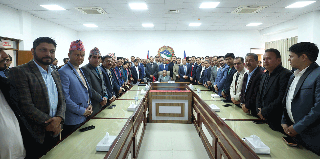 नेपालमा पनि टेक्ने ठाउँ राख्न गैरआवासीय नेपालीलाई प्रधानमन्त्रीको सुझाव