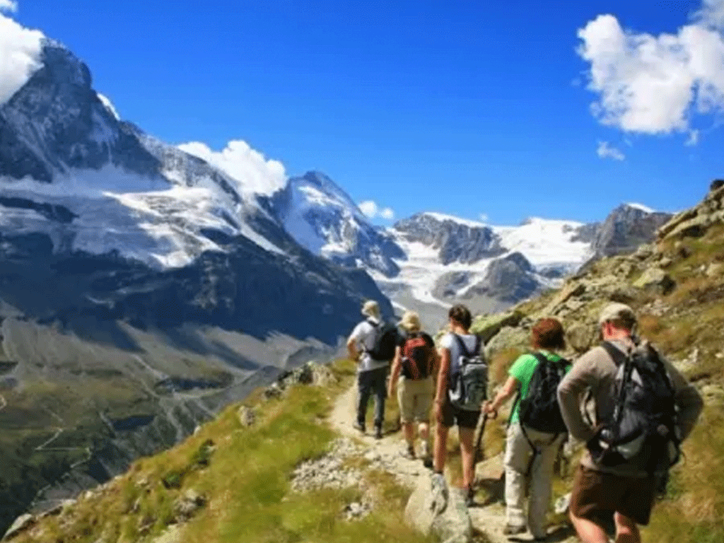 अन्नपूर्ण क्षेत्रमा १० महिनामा भित्रिए दुई लाख ४६ हजार पर्यटक