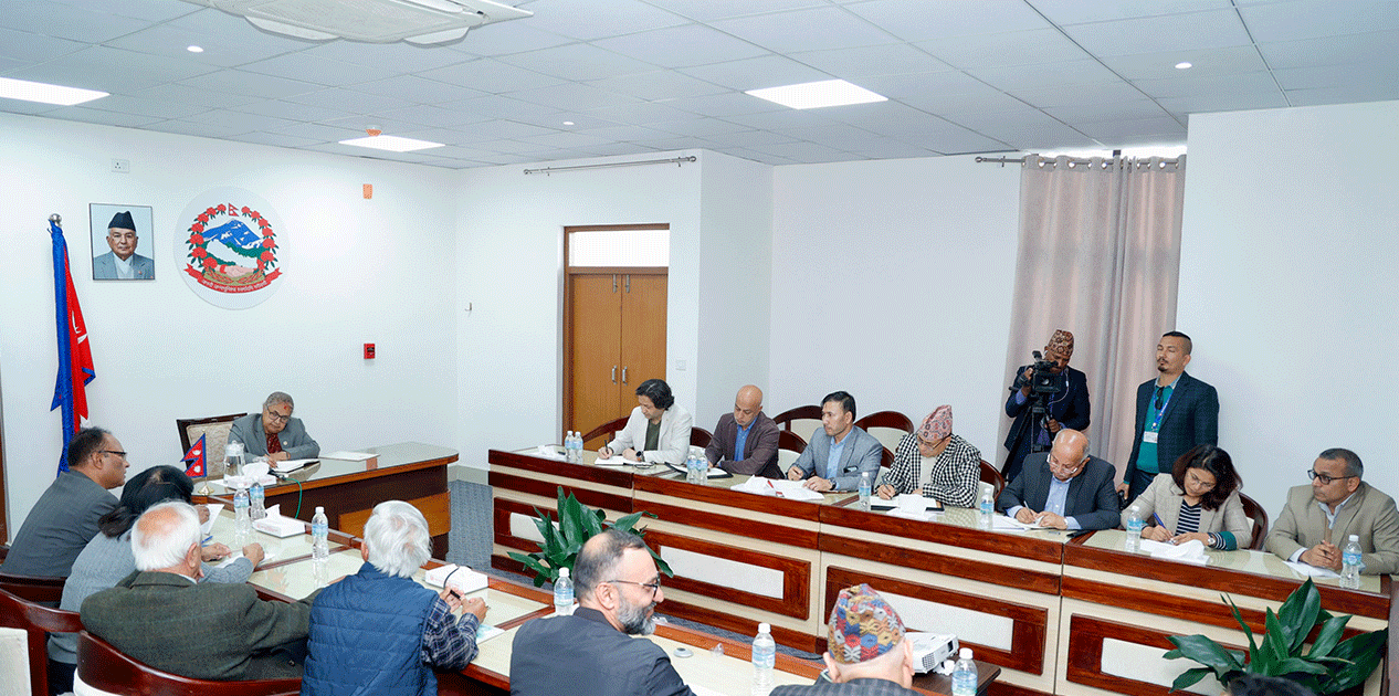 सरकार र दलहरूबीच विश्वासको वातावरण बनाइदिन नागरिक समाजलाई प्रधानमन्त्रीको आग्रह