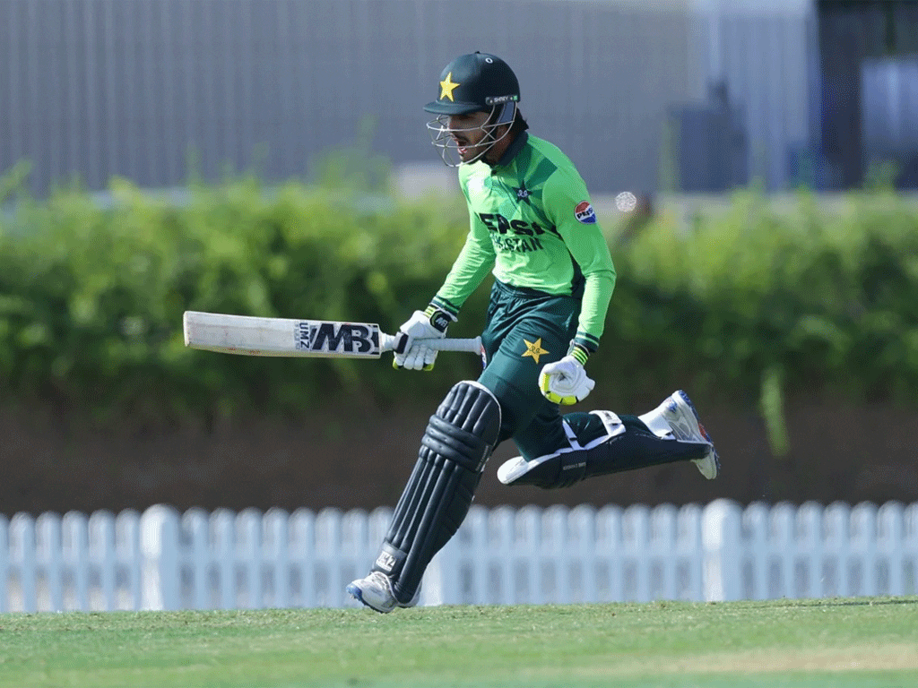 यू-१९ एसिया कप फाइनल : समीरको शतकको मदतमा भारतलाई पाकिस्तानले दियो ३४८ रनको लक्ष्य