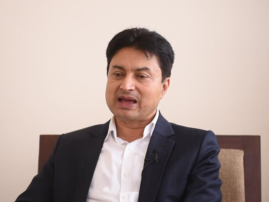 ईश्वर र सुरेन्द्रप्रति गोकर्णले गरे सम्मान व्यक्त