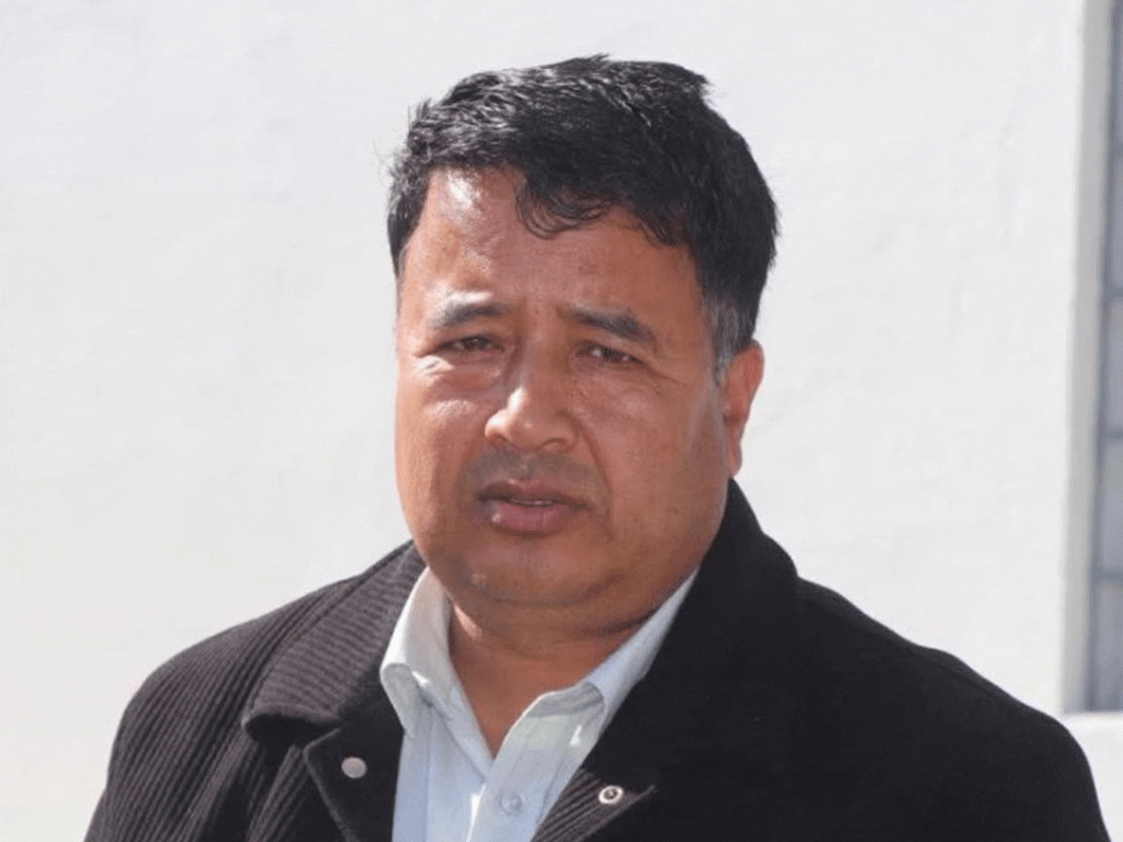 भक्तपुर क्षेत्र नं २ बाट महेश बस्नेत उम्मेदवार सिफारिस