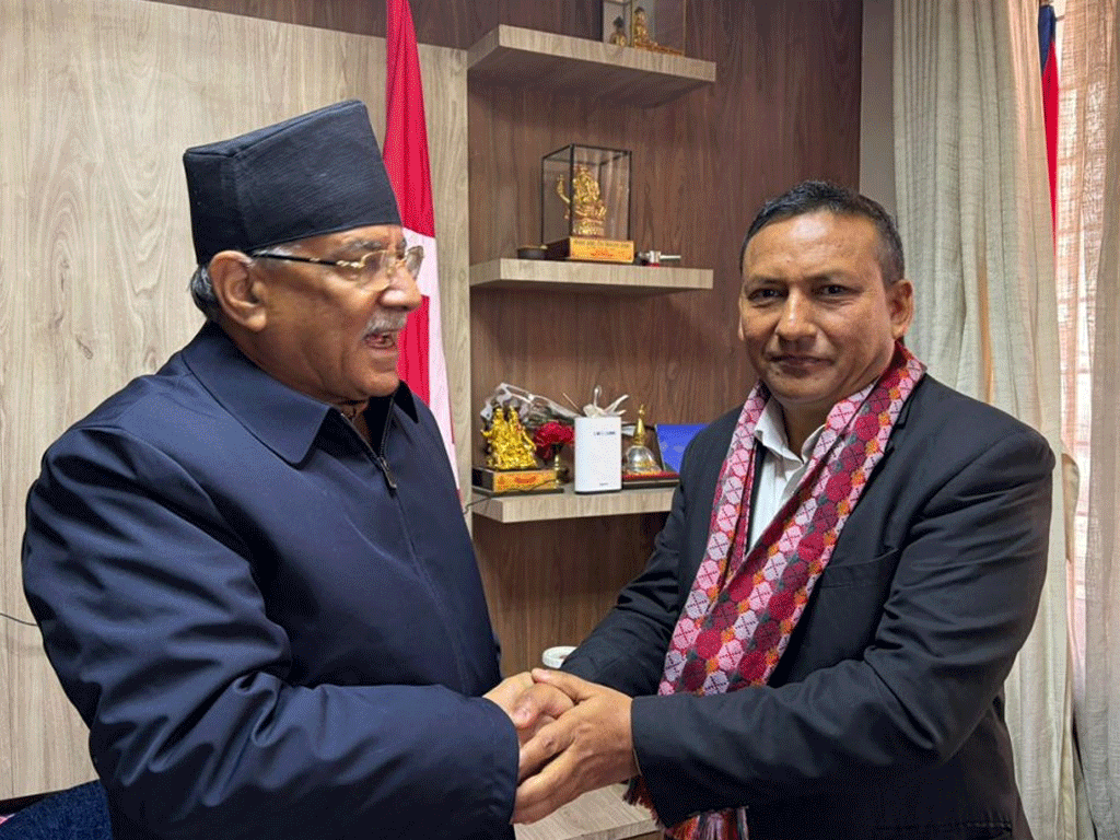 डा. मित्र परियार नेपाली कम्युनिष्ट पार्टीमा प्रवेश