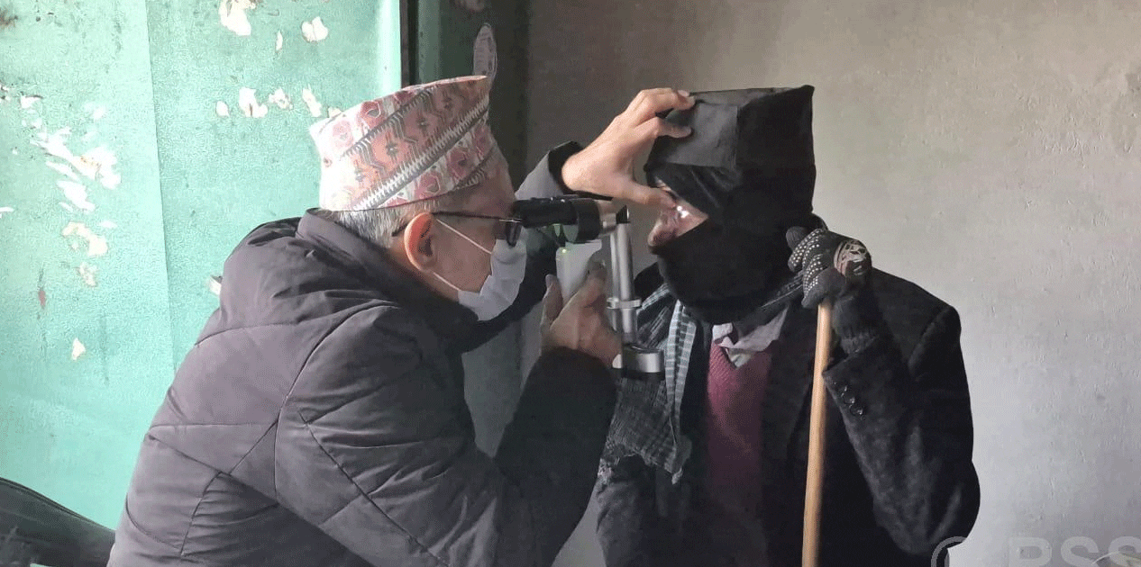 घोडाघोडीमा नि:शुल्क आँखा जाँच शिविर, ३८४ जनाको परीक्षण गर्दा ७५ मा मोतियाबिन्दुको समस्या