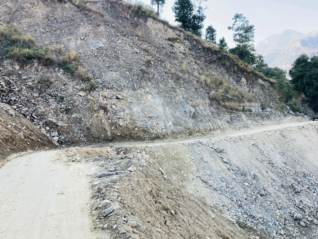दब्ल्याङको पहिरो नियन्त्रण गर्न सुरु