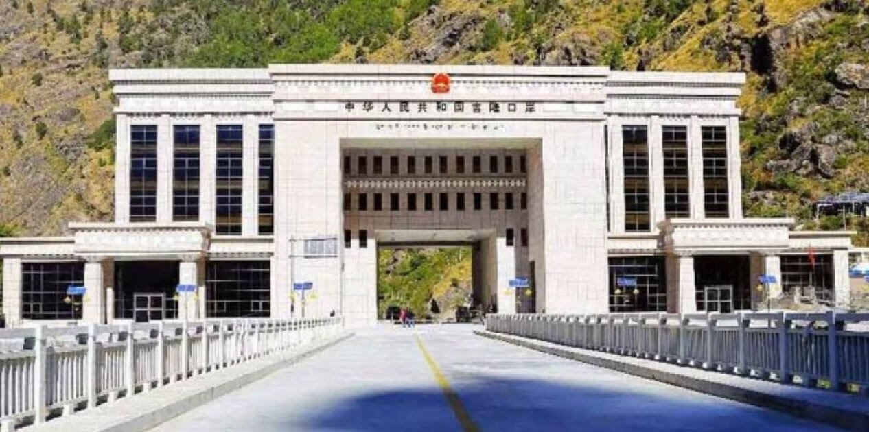 तातोपानी र रसुवागढी नाका खुलेपछि कोरलाबाट आयात-निर्यात घट्यो