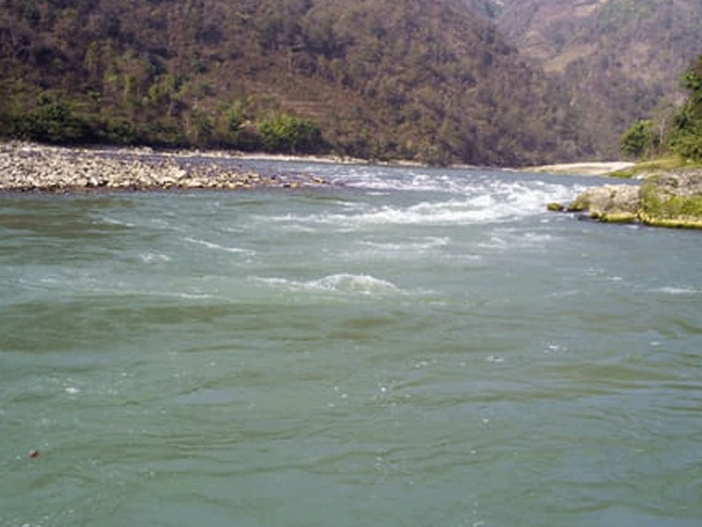 त्रिशूली नदीमा बेपत्ता भएका दुई युवकको खोजी कार्य जारी
